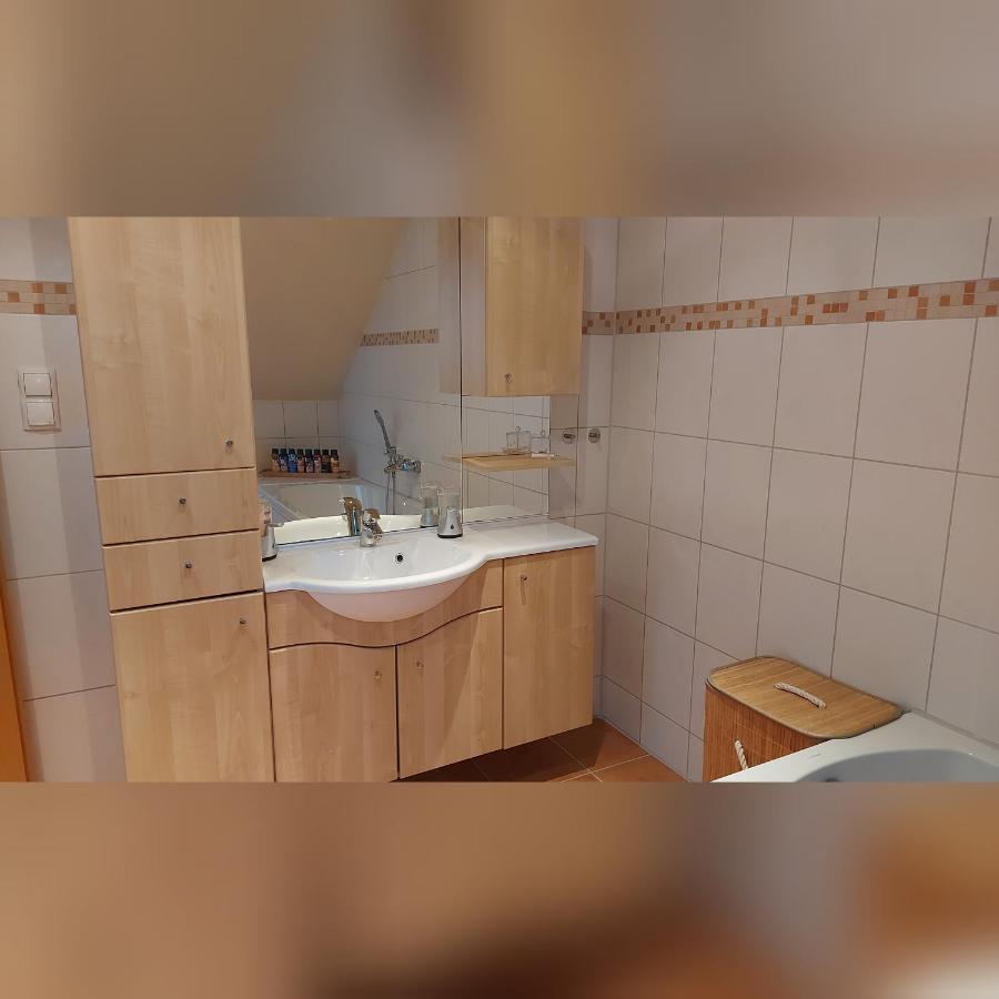 Ferienwohnung -Auszeit-Sayn Bendorf Exterior foto